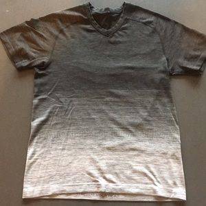 Lululemon Men’s Metal Vent V-neck